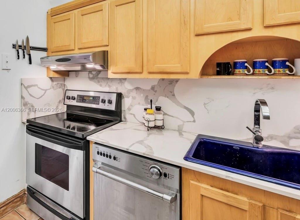 CORONADO CONDO- TOWER II - Residential