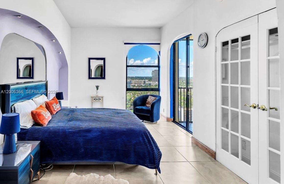 CORONADO CONDO- TOWER II - Residential