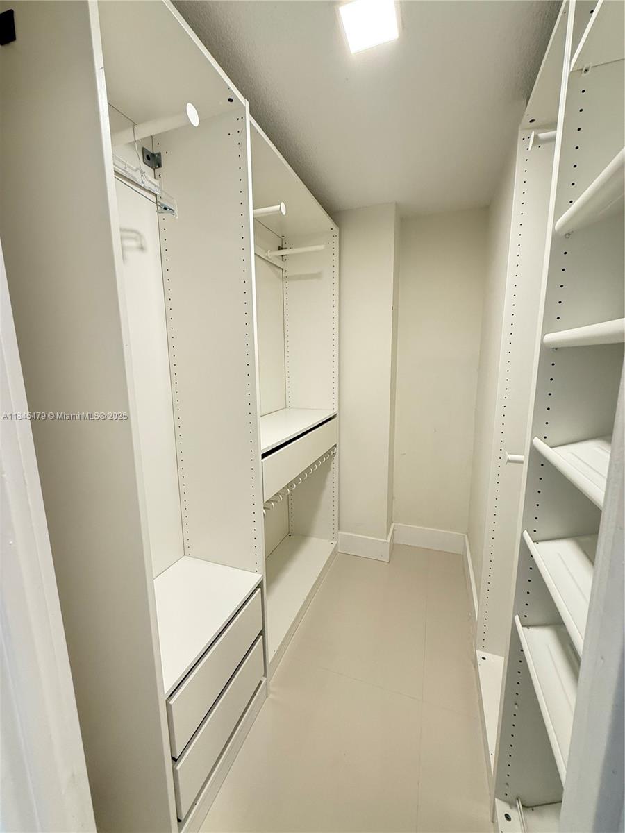 COMMODORE PLAZA CONDO - Residential