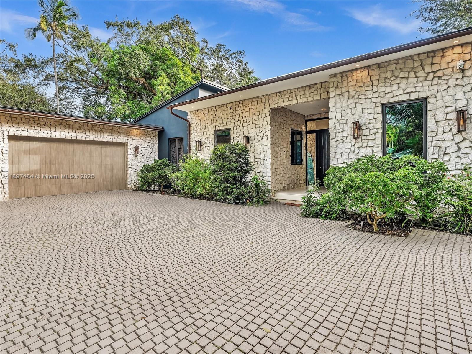 BISCAYNE PARK TERR - Residential