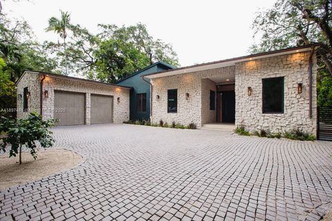 2931 Emathla St Miami FL 33133