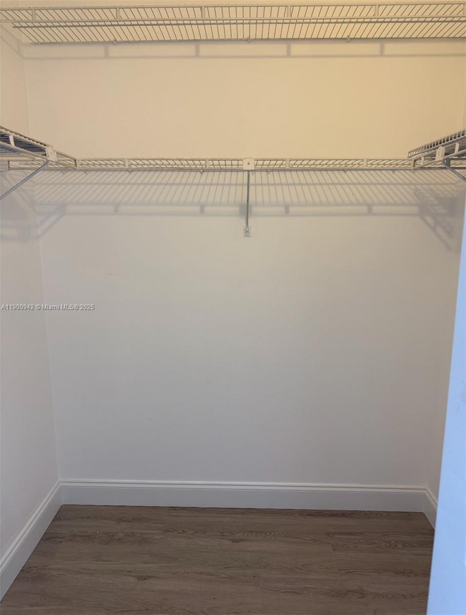 7601 E Treasure Dr PH112