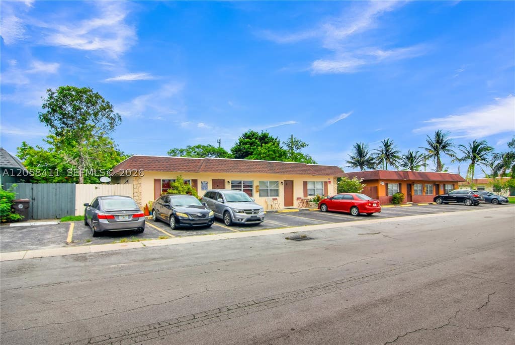 Photo of 4020 NW 31st Ter #1-5, Lauderdale Lakes, FL 33309 (MLS # A12058411)