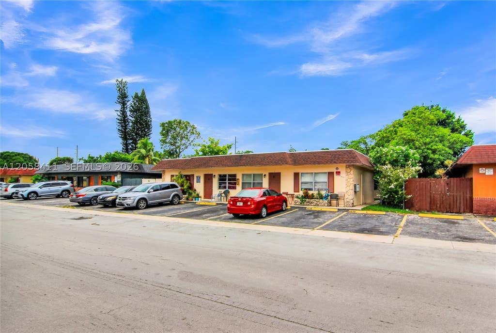 Photo of 4020 NW 31st Ter #1-5, Lauderdale Lakes, FL 33309 (MLS # A12058411)
