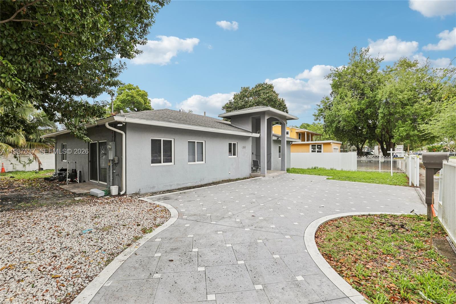 RICHLAND HEIGHTS - Residential