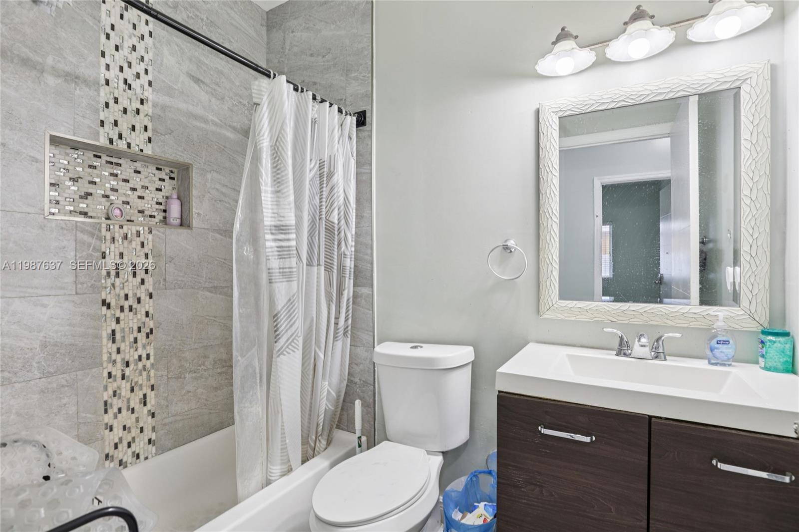 RICHLAND HEIGHTS - Residential