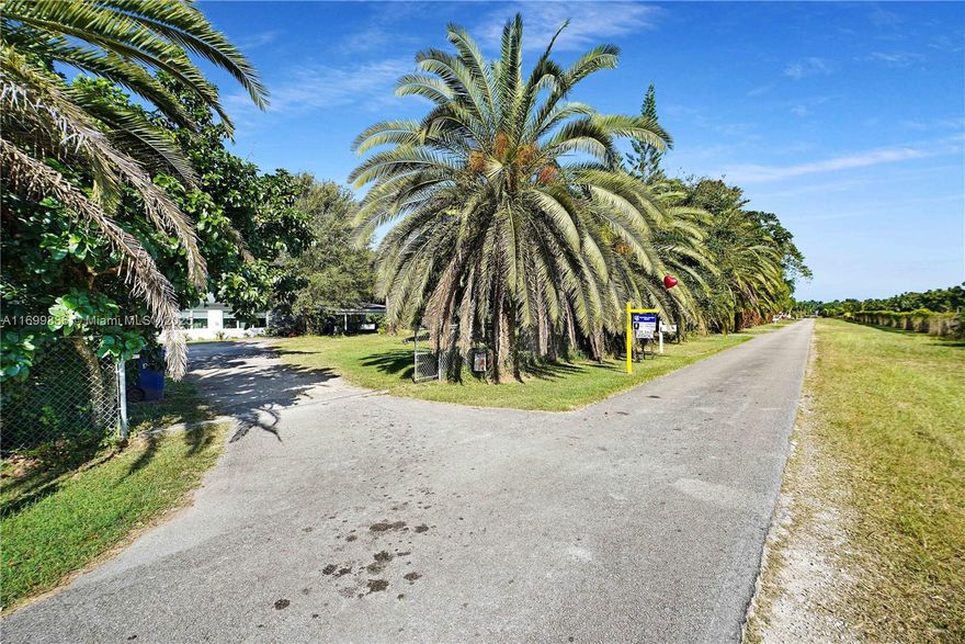 Discover this spectacular property located in the prestigious area of Redland, Florida! With 1.15 acres of fenced land, this estate is perfect for those seeking space, privacy, and a connection with nature without compromising on comfort or luxury 4 spacious bedrooms and 3 full bathrooms. New air conditioning system installed in 2022.Impact-resistant windows and doors for added safety, Outdoor. Swimming pool with a relaxing lounge area. Gazebo, ideal for outdoor gatherings.3 large terraces to enjoy sunsets. Ample parking space for multiple vehicles.
Storage/utility house for extra convenience. Chicken coop and a small stable, perfect for a rural lifestyle. Tall light posts to illuminate the entire property at night. The property boasts a diverse fruit tree plantation.