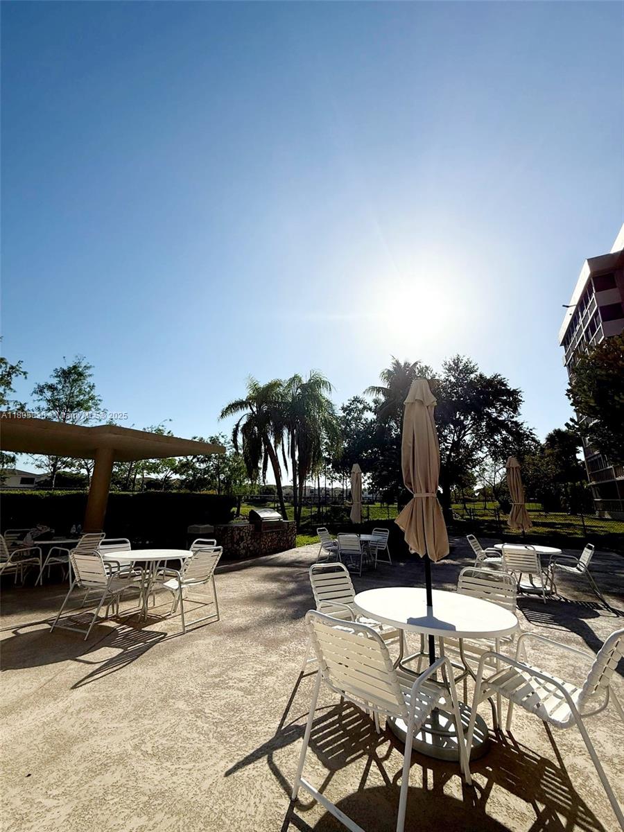 CANONGATE CONDO NO ONE - Residential