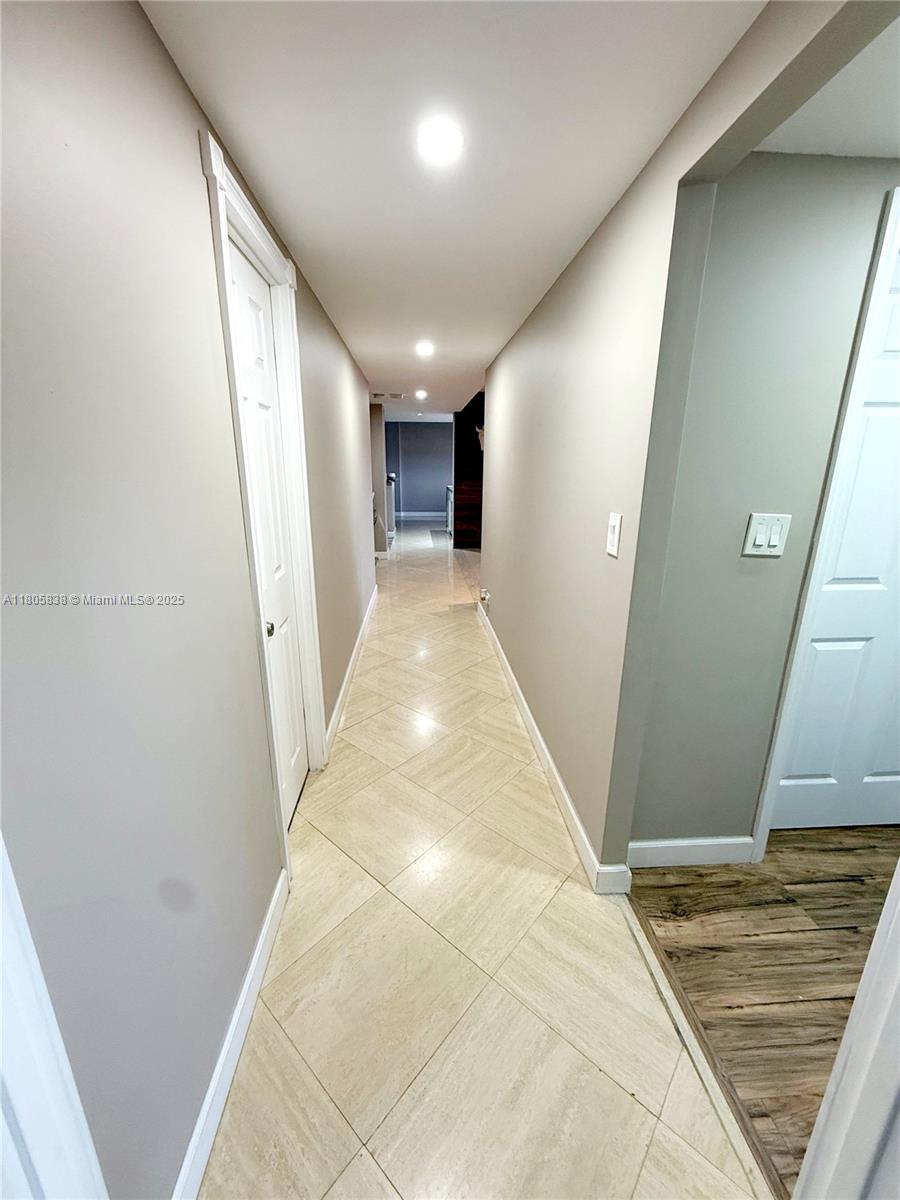 CANONGATE CONDO NO ONE - Residential