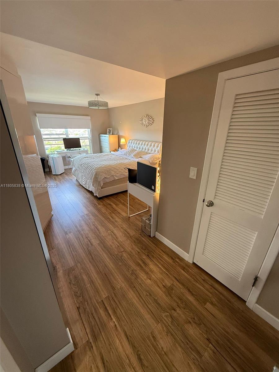 CANONGATE CONDO NO ONE - Residential