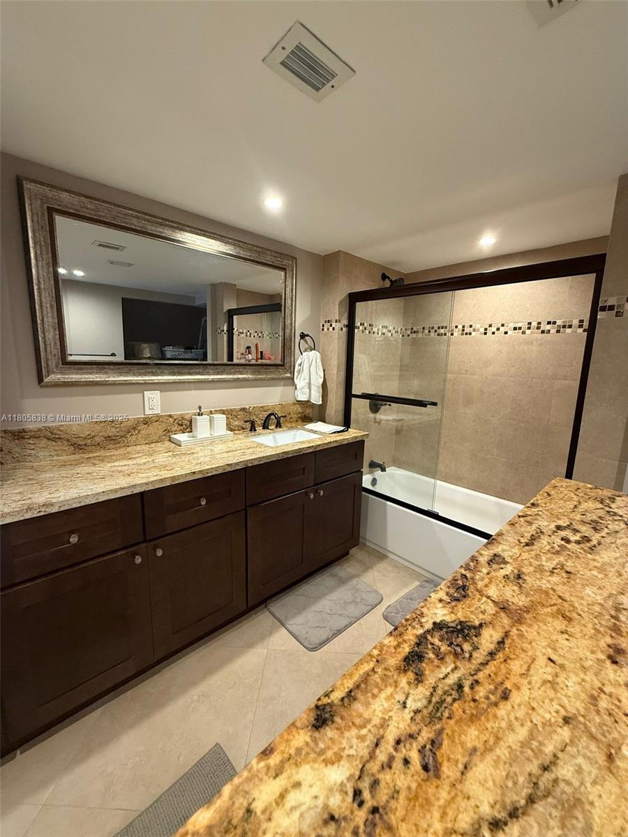 CANONGATE CONDO NO ONE - Residential