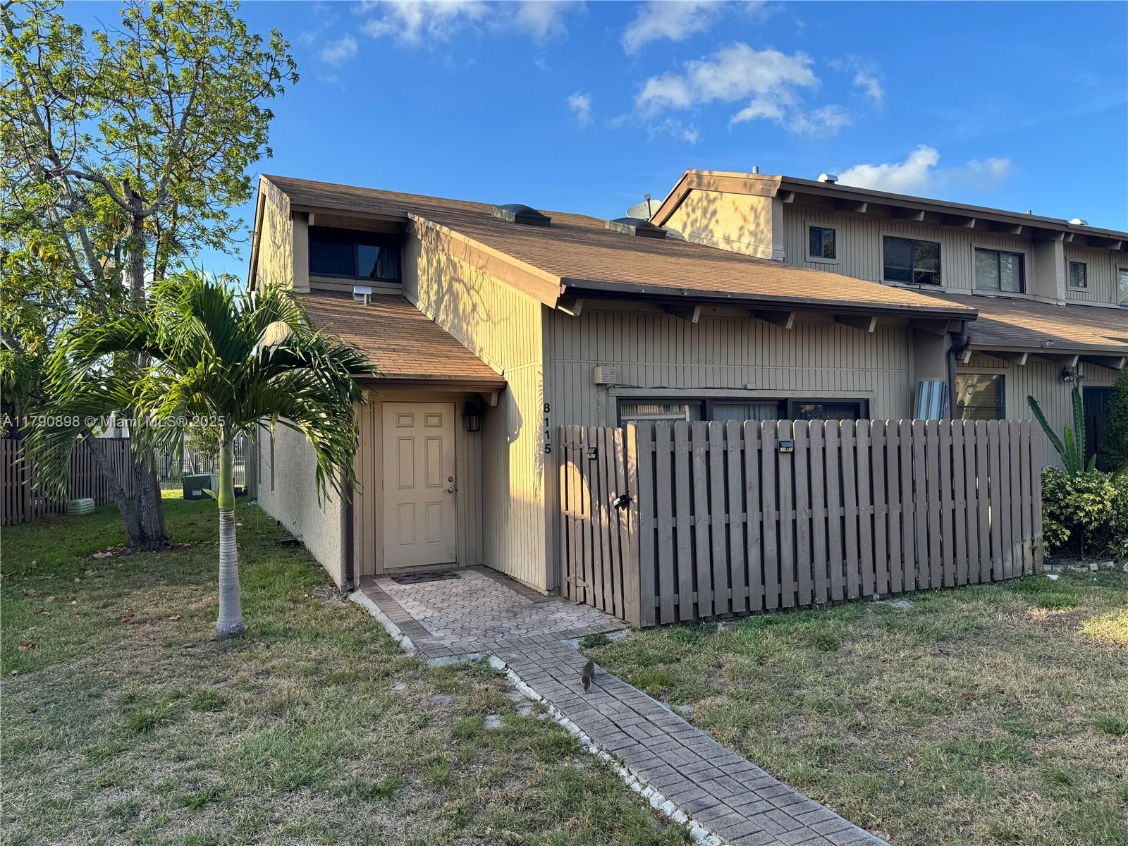 Rental Property at 8115 Sw 21st Ct, Davie, Broward County, Florida - Bedrooms: 3 
Bathrooms: 3  - $2,900 MO.