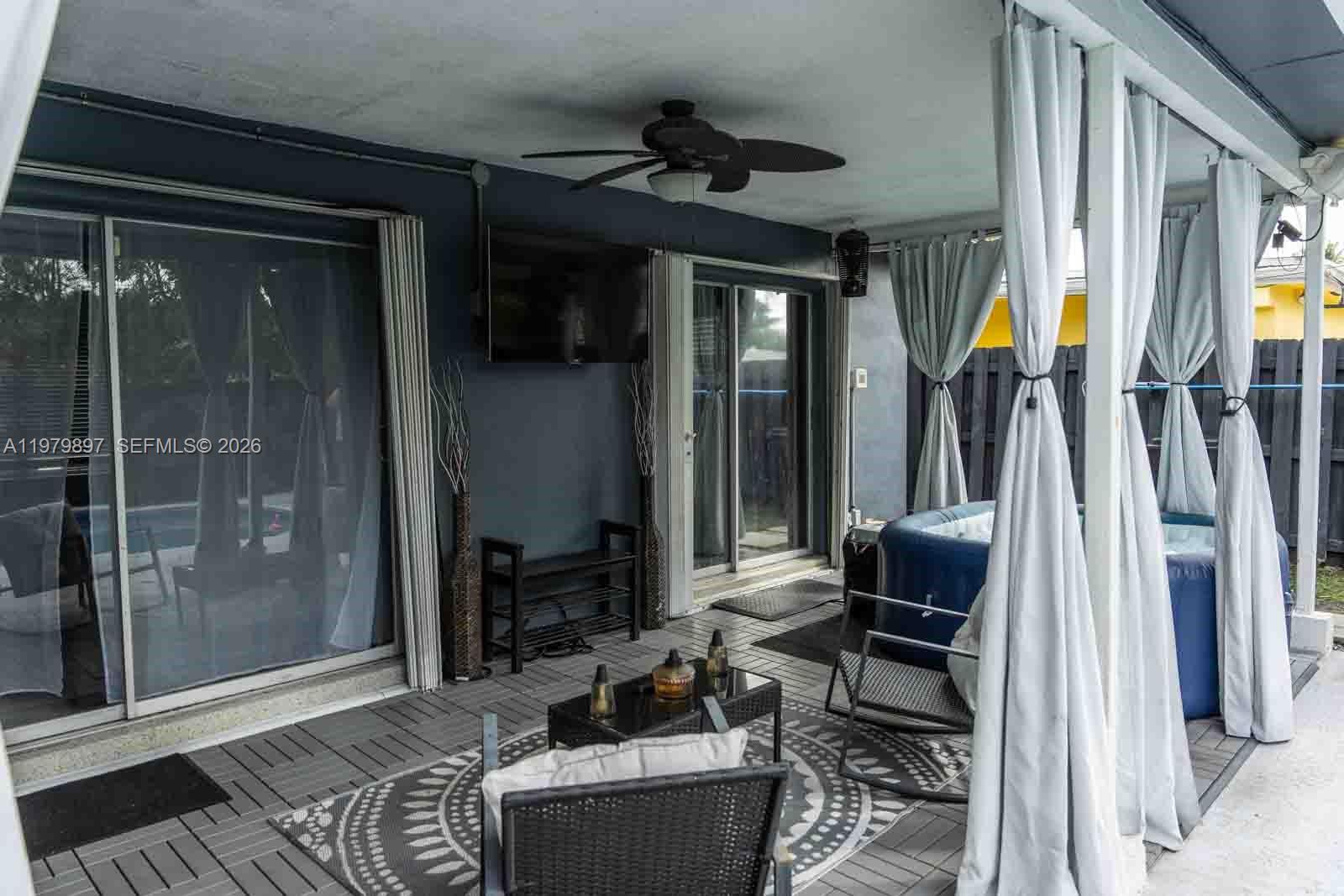 SUNRISE GOLF VILLAGE SEC - Residential