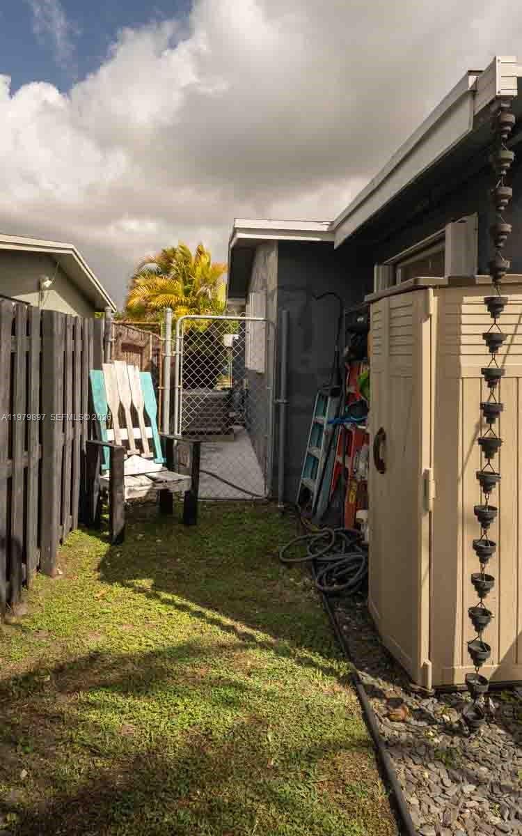 SUNRISE GOLF VILLAGE SEC - Residential