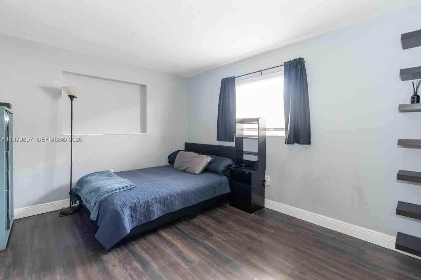 SUNRISE GOLF VILLAGE SEC - Residential