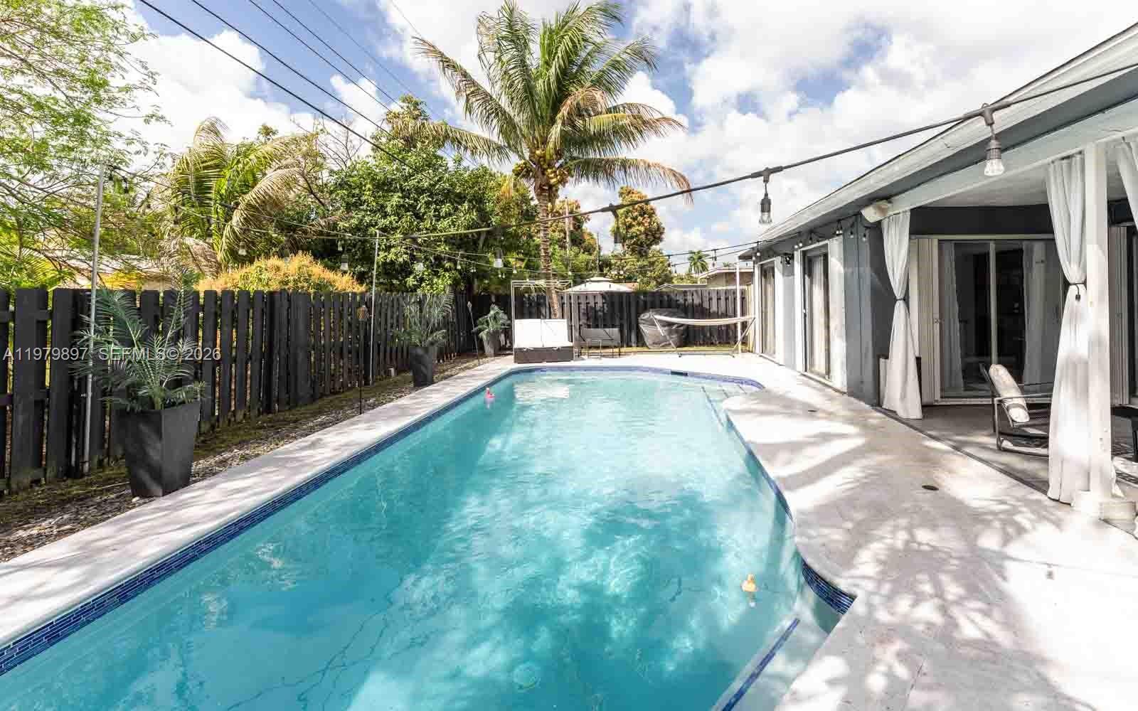 SUNRISE GOLF VILLAGE SEC - Residential