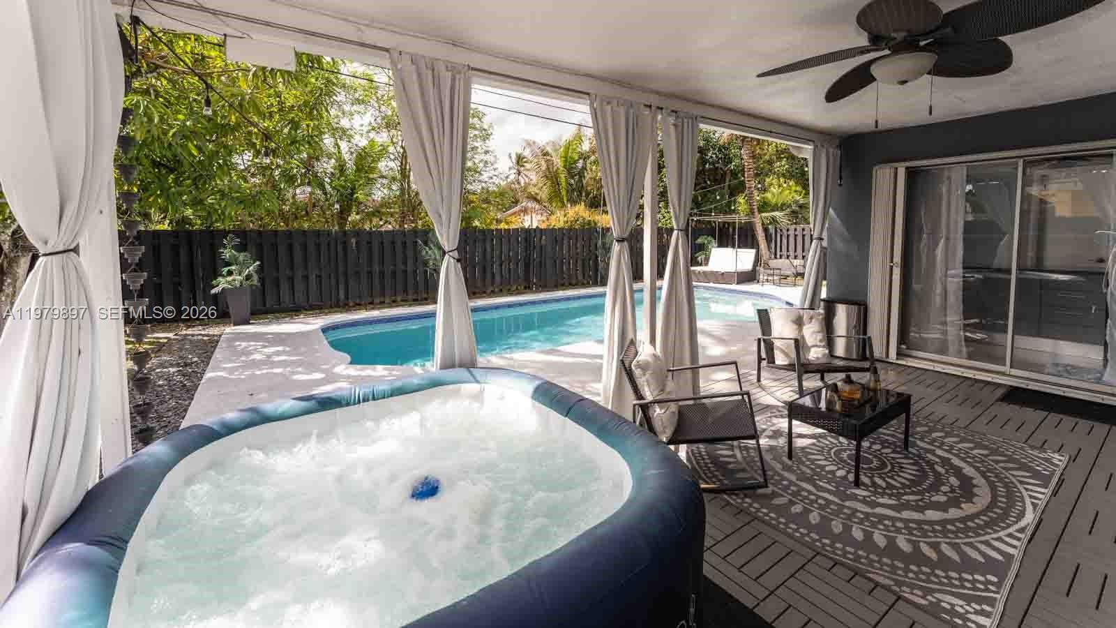 SUNRISE GOLF VILLAGE SEC - Residential