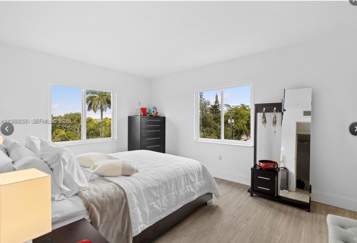 CORAL WAY MANOR CONDO - Residential