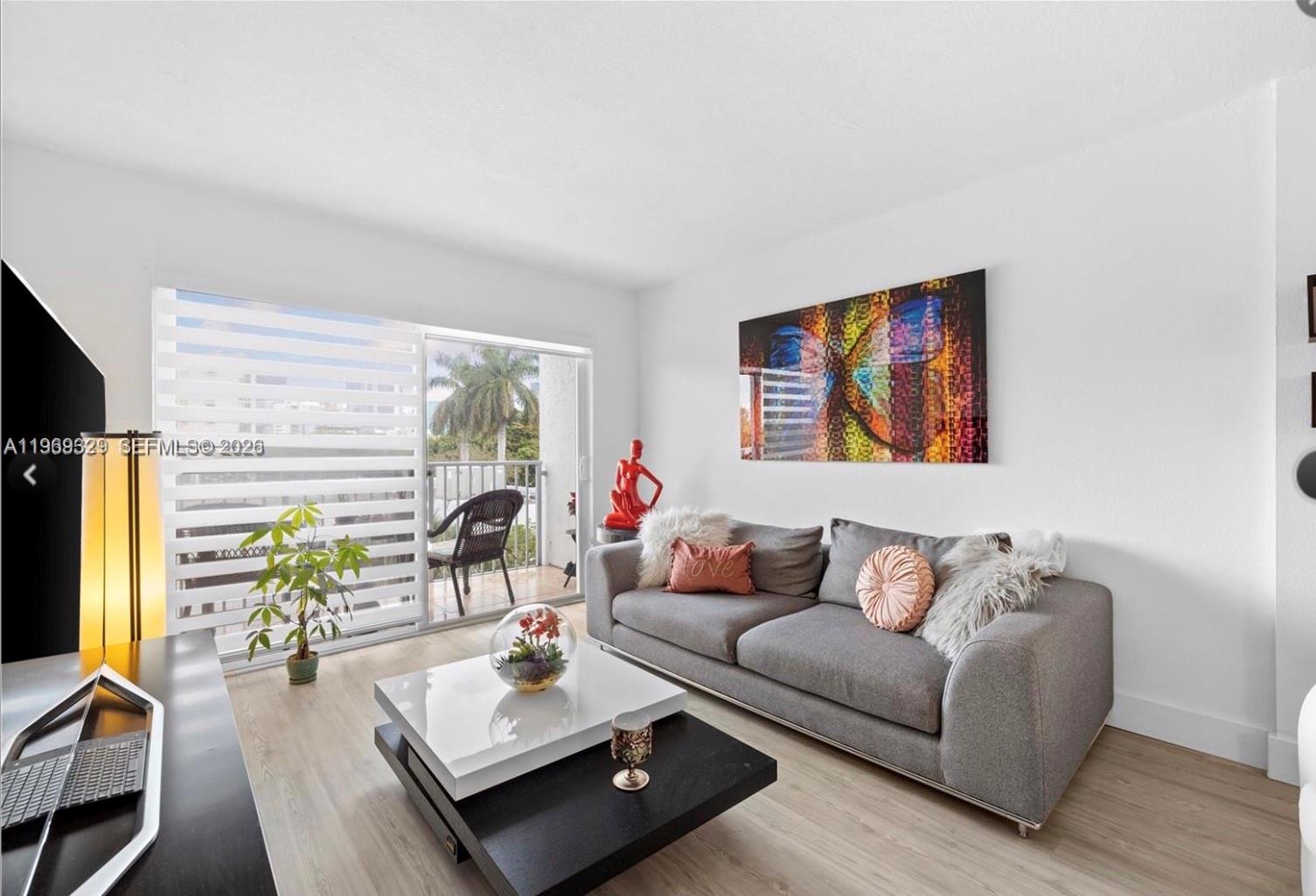 CORAL WAY MANOR CONDO - Residential