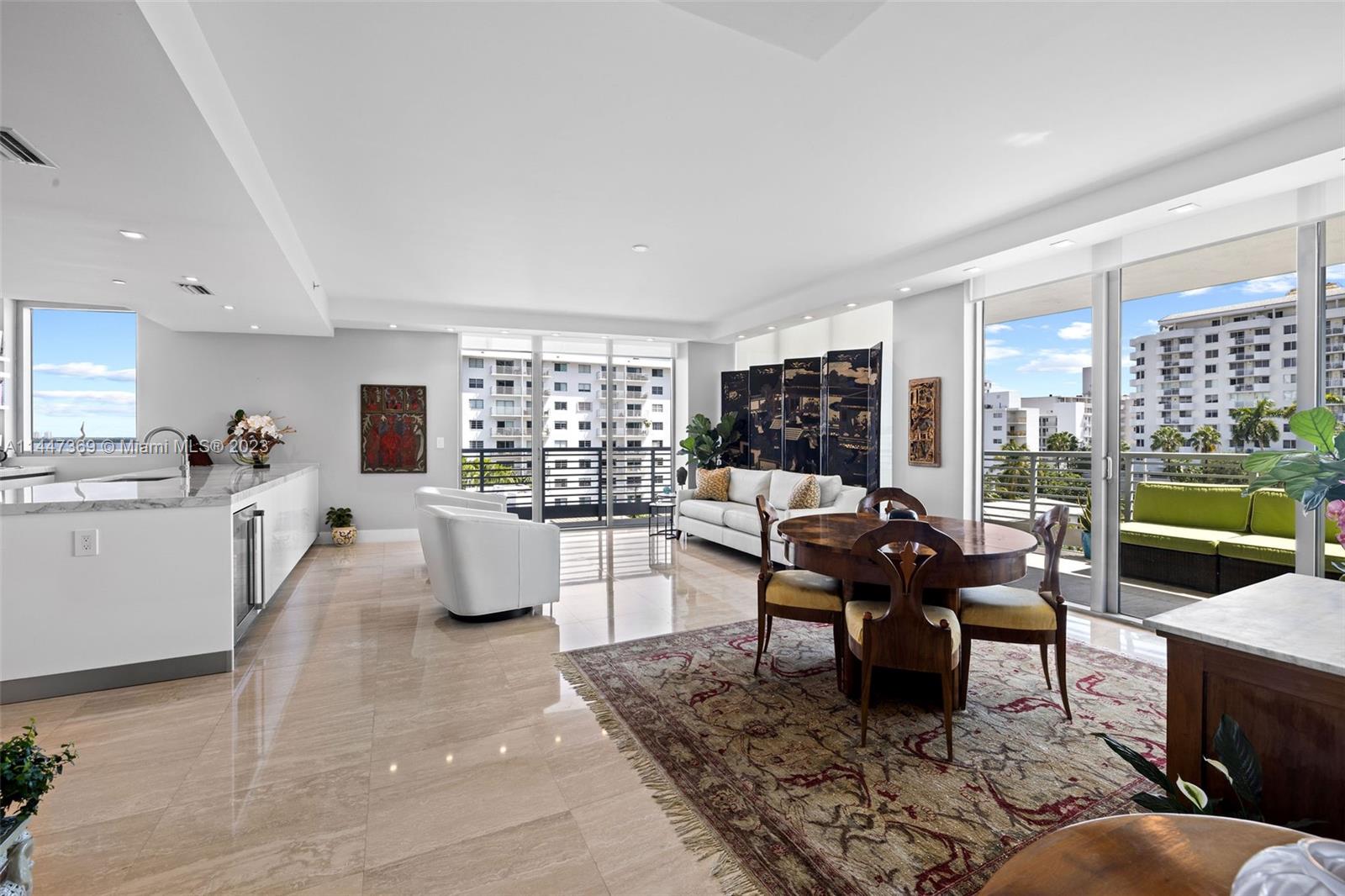 CAPRI SOUTH BEACH CONDO - Residential