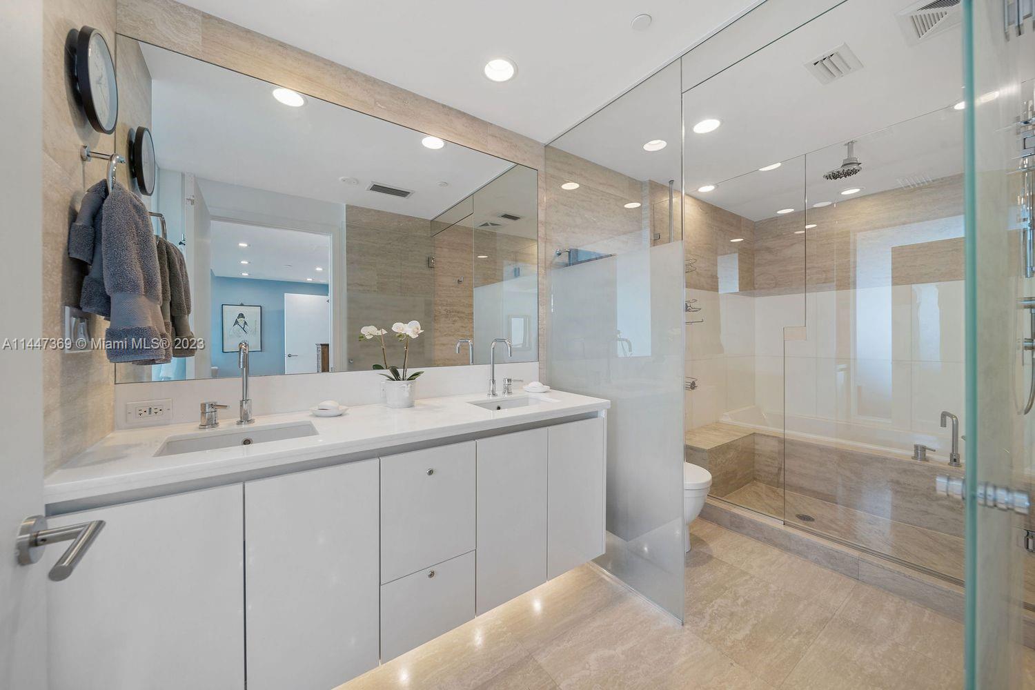 CAPRI SOUTH BEACH CONDO - Residential