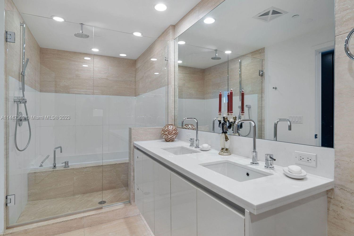 CAPRI SOUTH BEACH CONDO - Residential