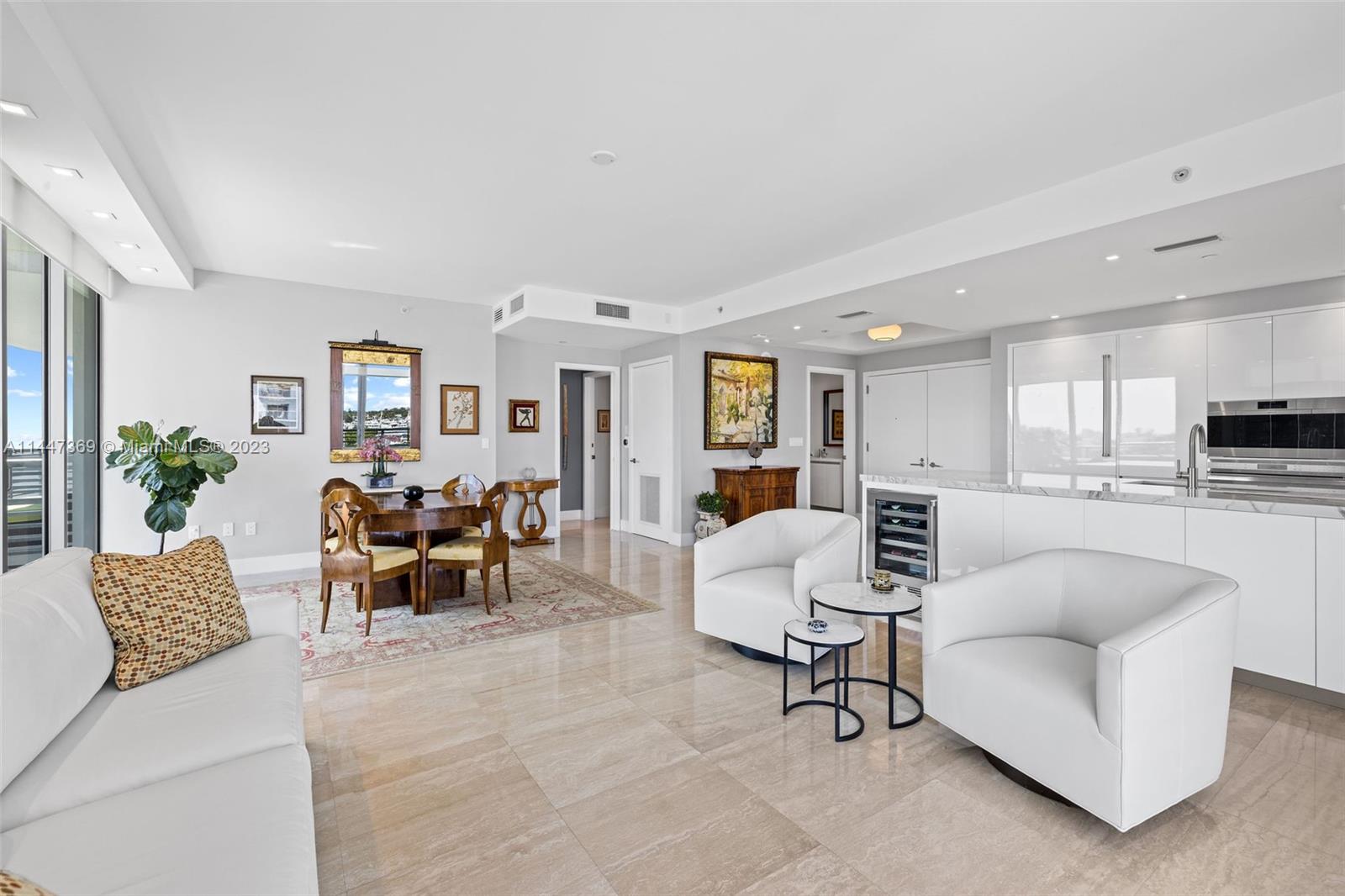 CAPRI SOUTH BEACH CONDO - Residential