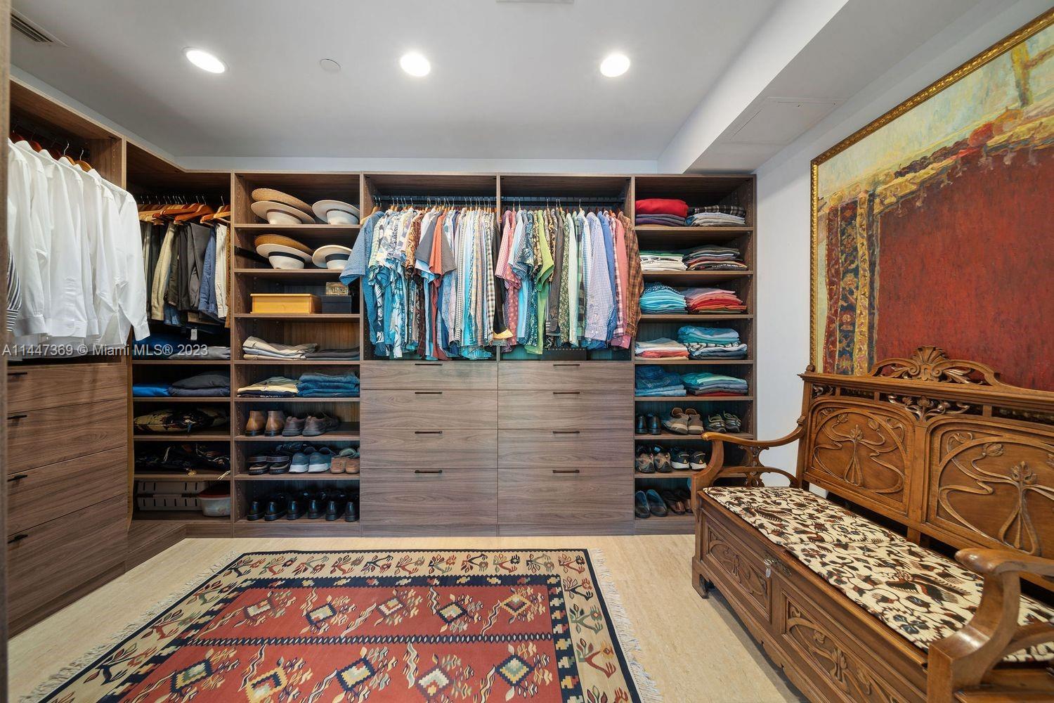 CAPRI SOUTH BEACH CONDO - Residential