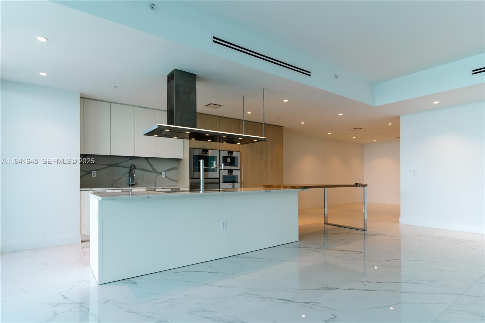 15701 Collins Ave 1002