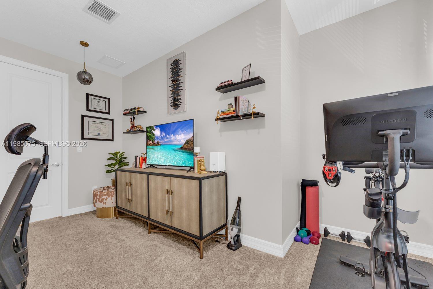 AMERICAN EXPRESS TRACT - Residential Lease