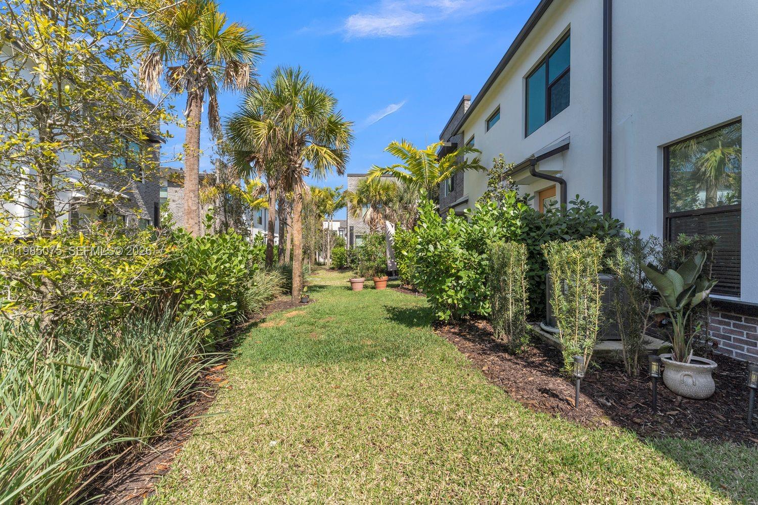 AMERICAN EXPRESS TRACT - Residential Lease