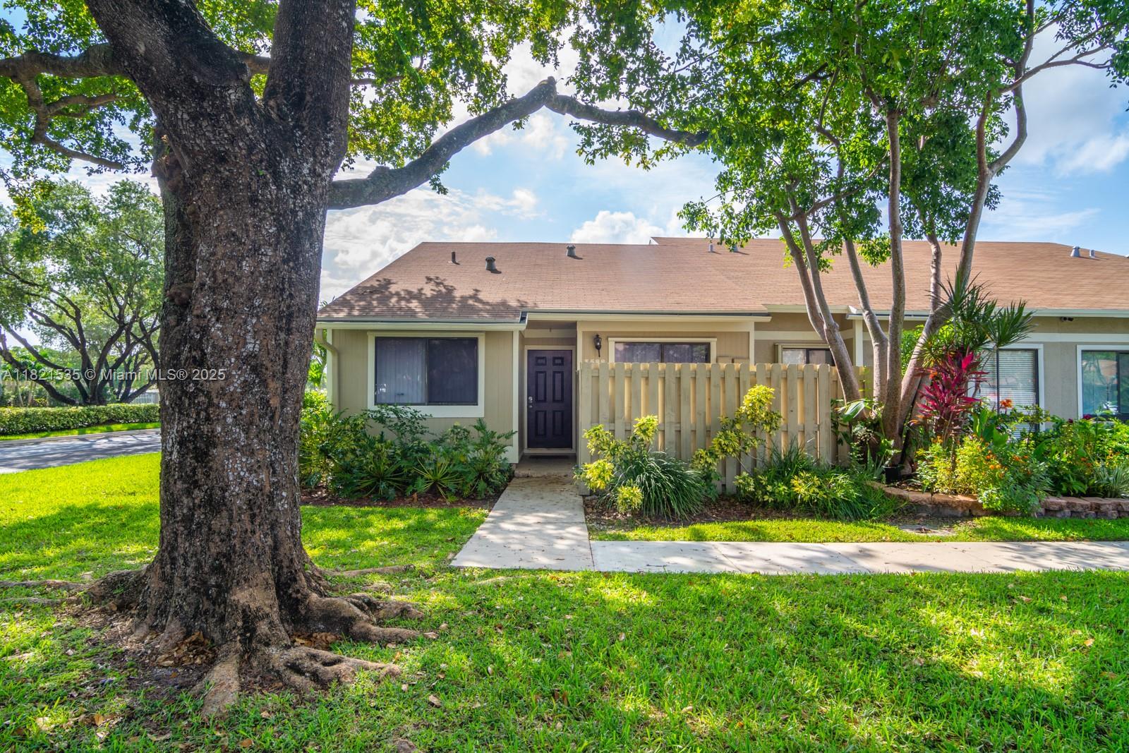 3588 Nw 111th Ave, Sunrise, Miami-Dade County, Florida - 3 Bedrooms  
2 Bathrooms - 