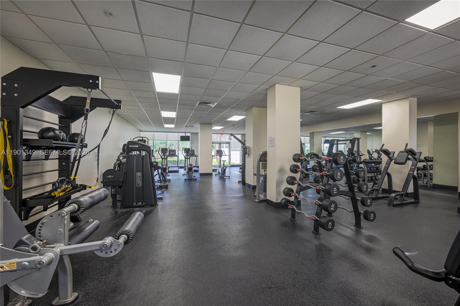 RESIDENCES ON HOLLYWOOD B - Residential