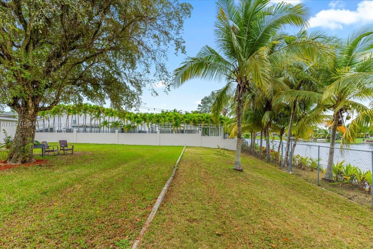 KENDALE LAKES SEC THREE - Residential