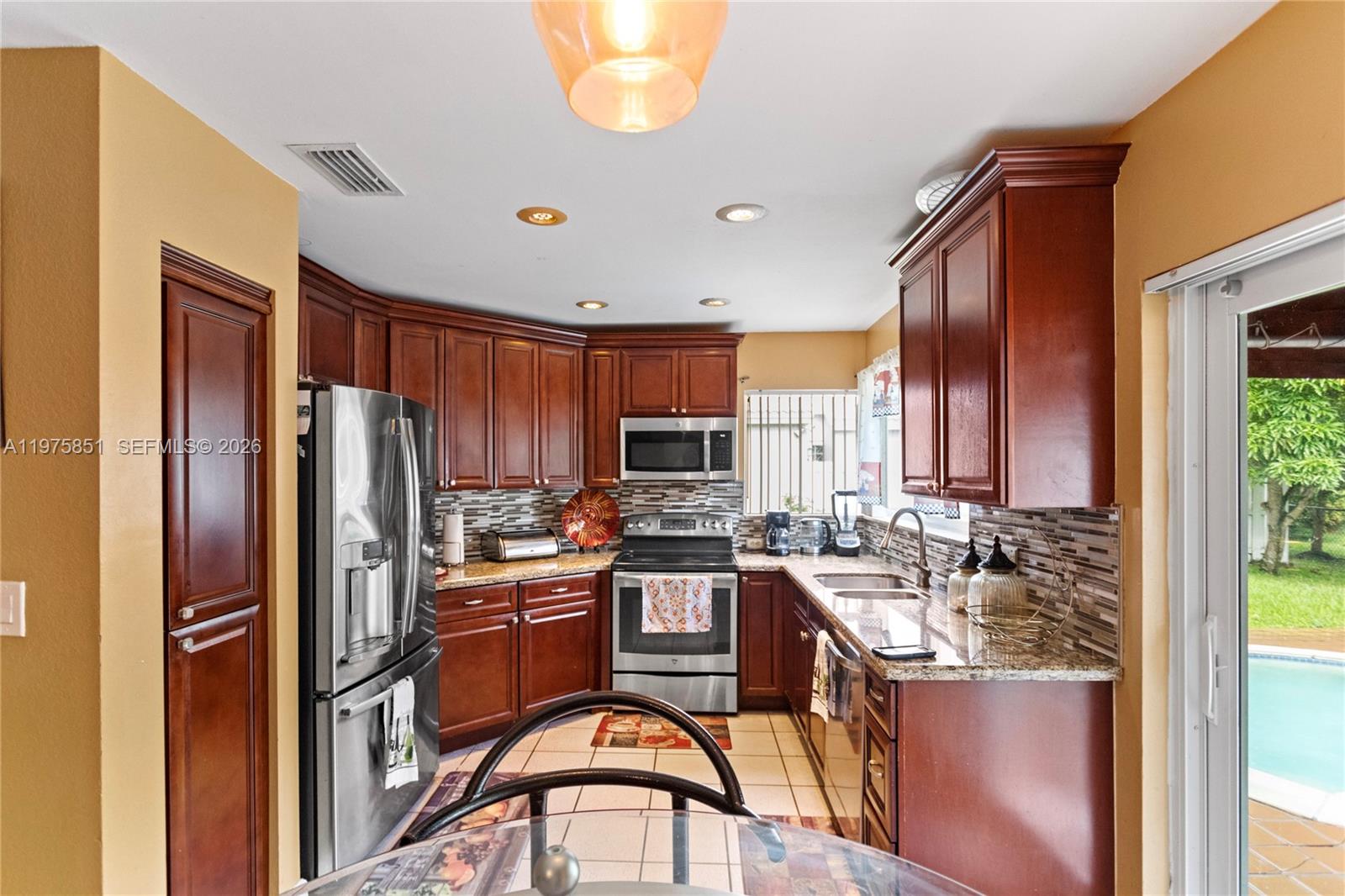 LANDINGS - Residential