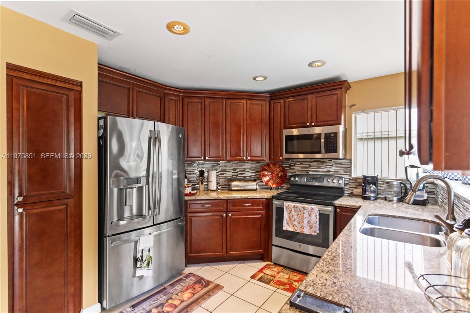 LANDINGS - Residential