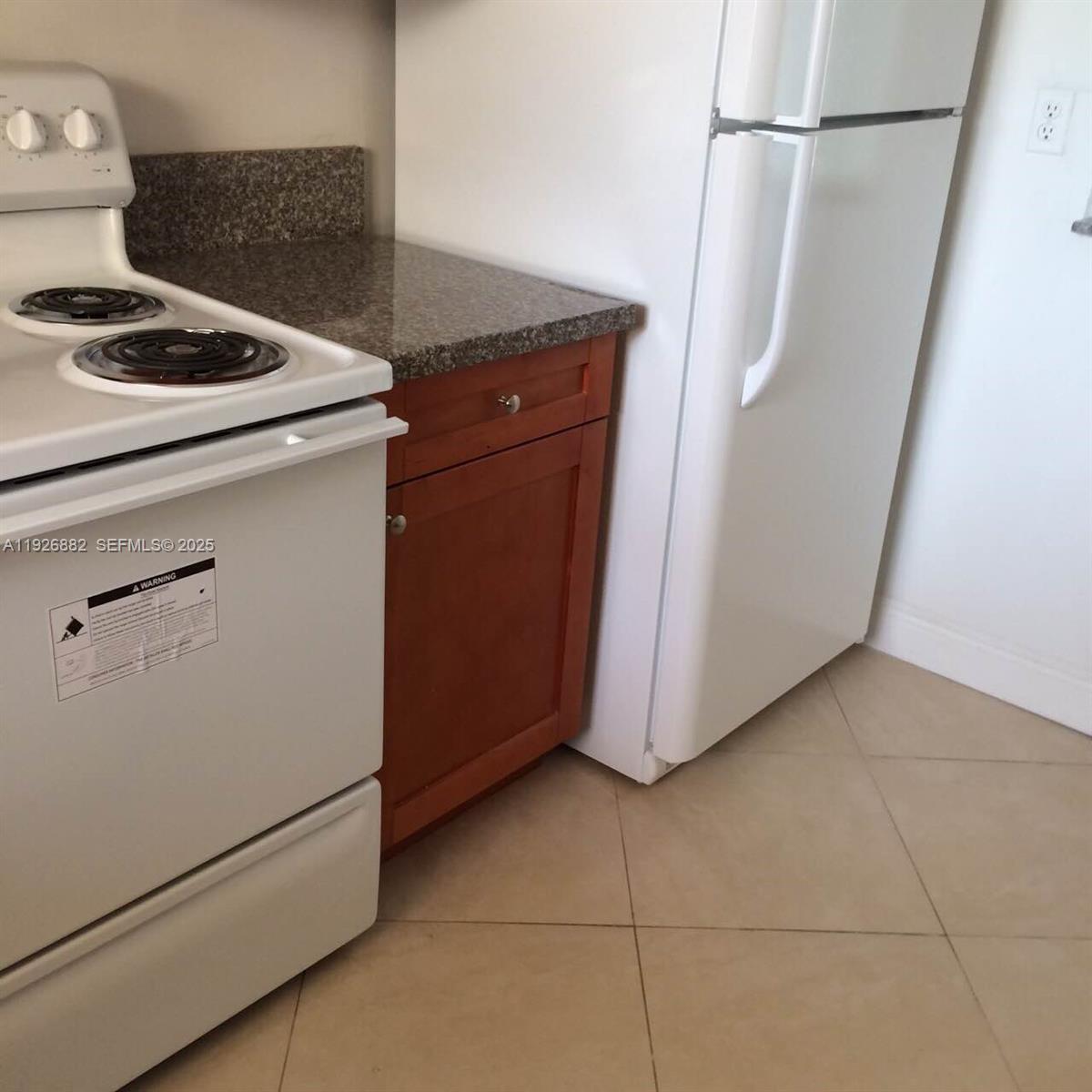 THE BEACH CLUB FONTAINEBL - Residential