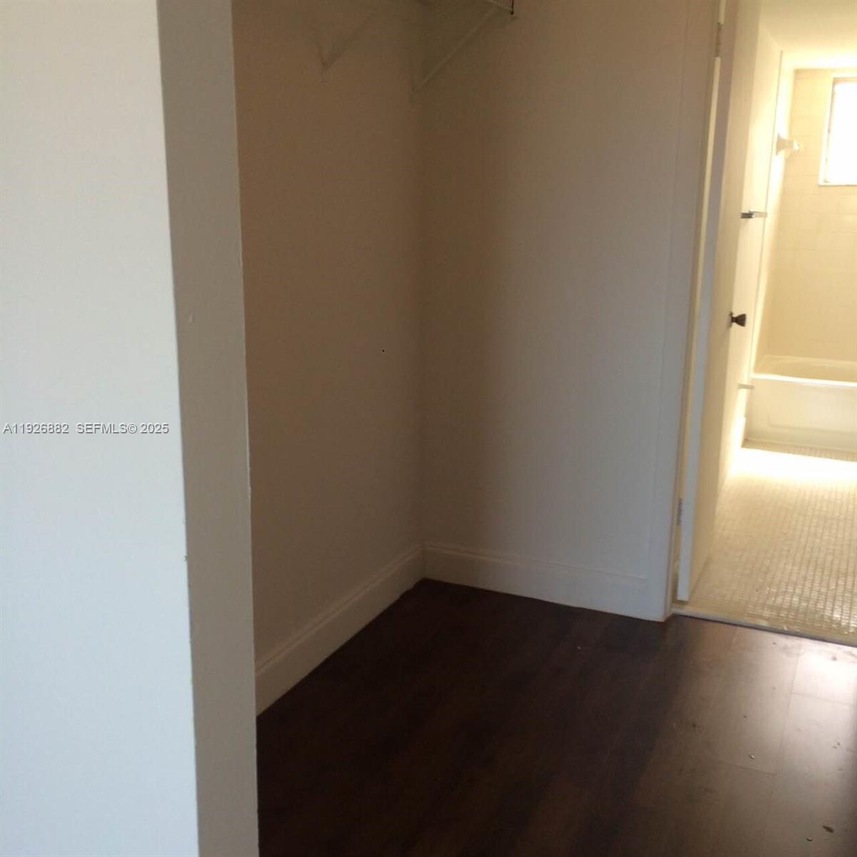 THE BEACH CLUB FONTAINEBL - Residential