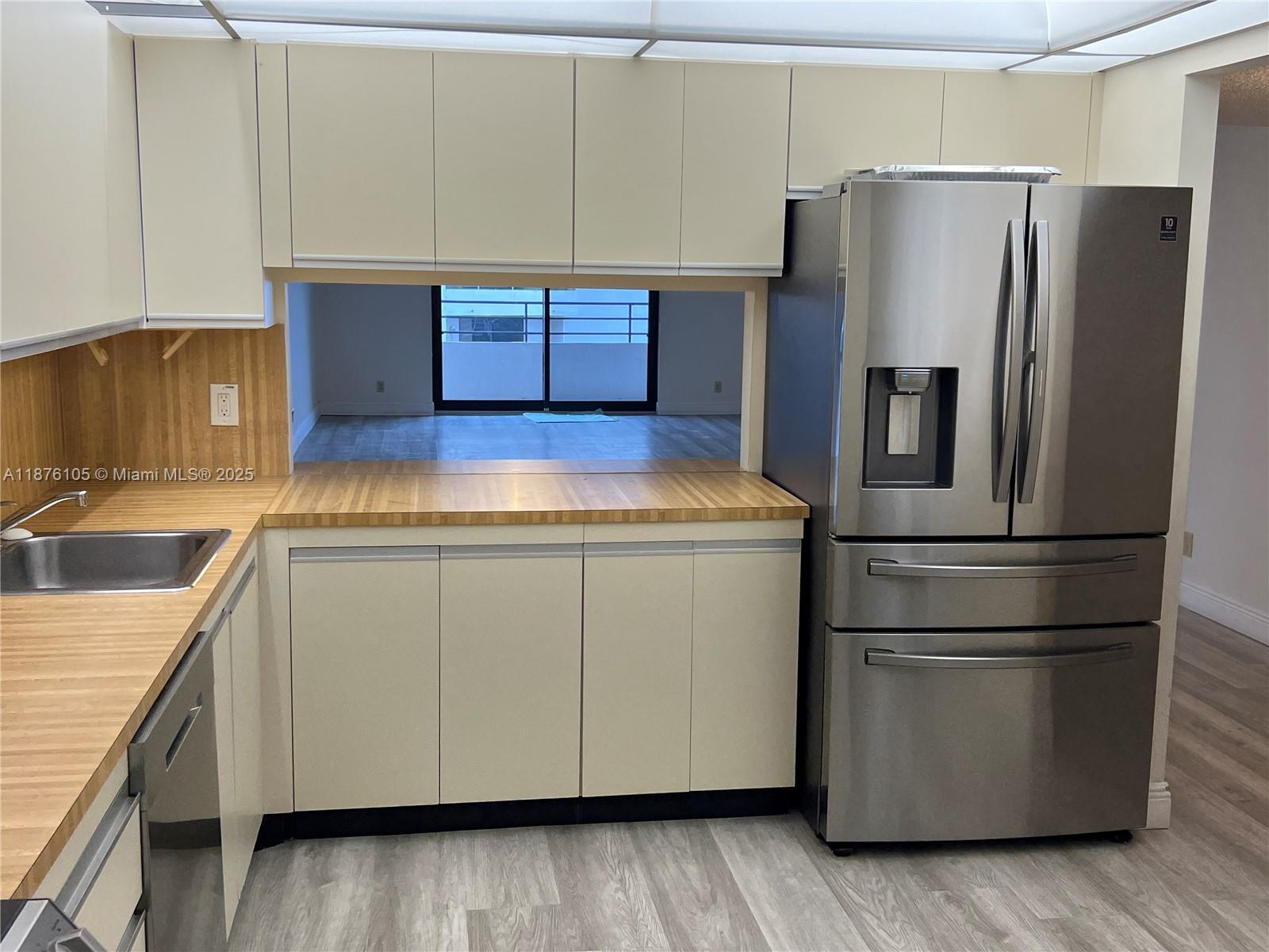 OLYMPUS CONDO PHASE - Residential Lease