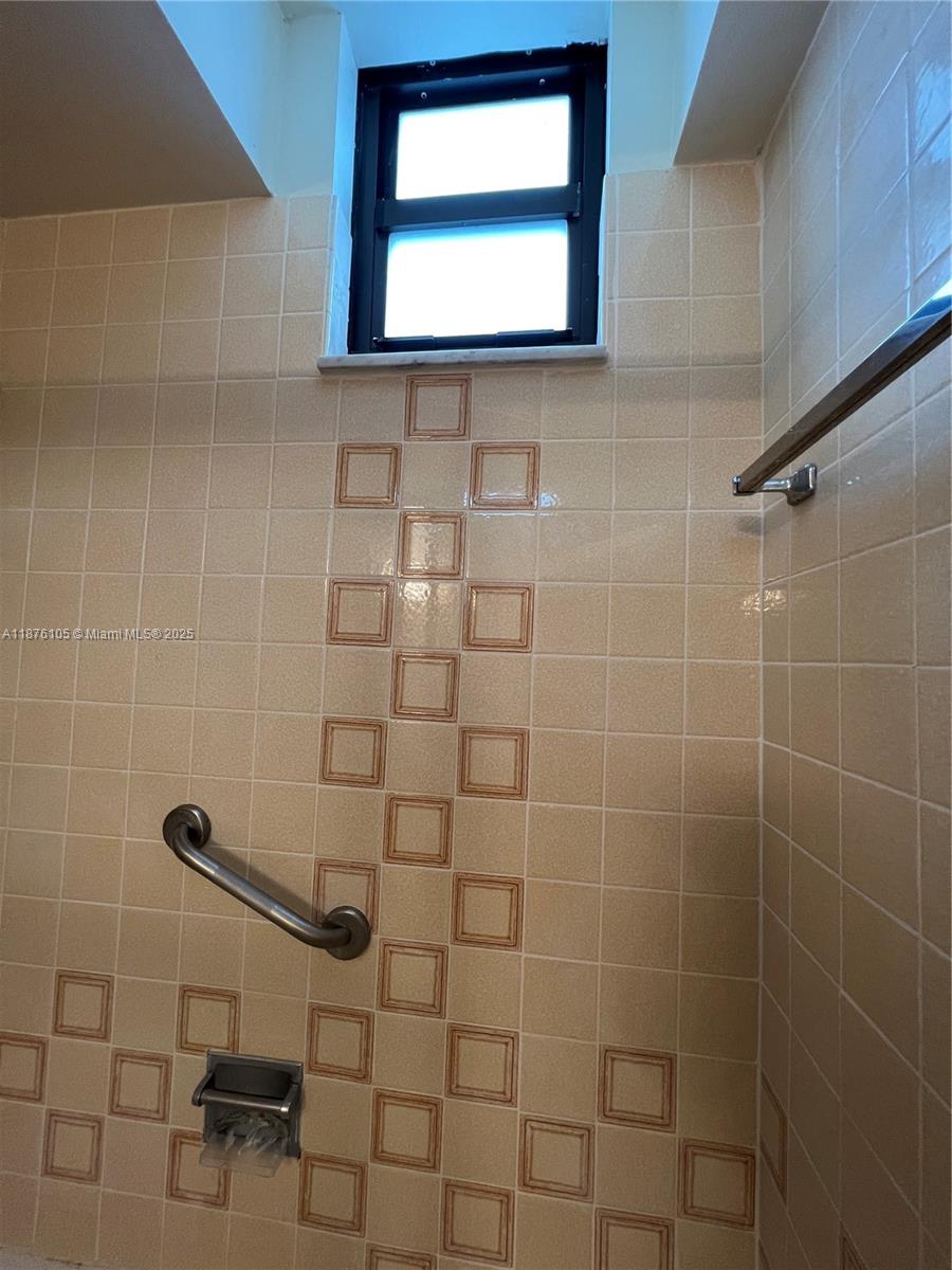 OLYMPUS CONDO PHASE - Residential Lease