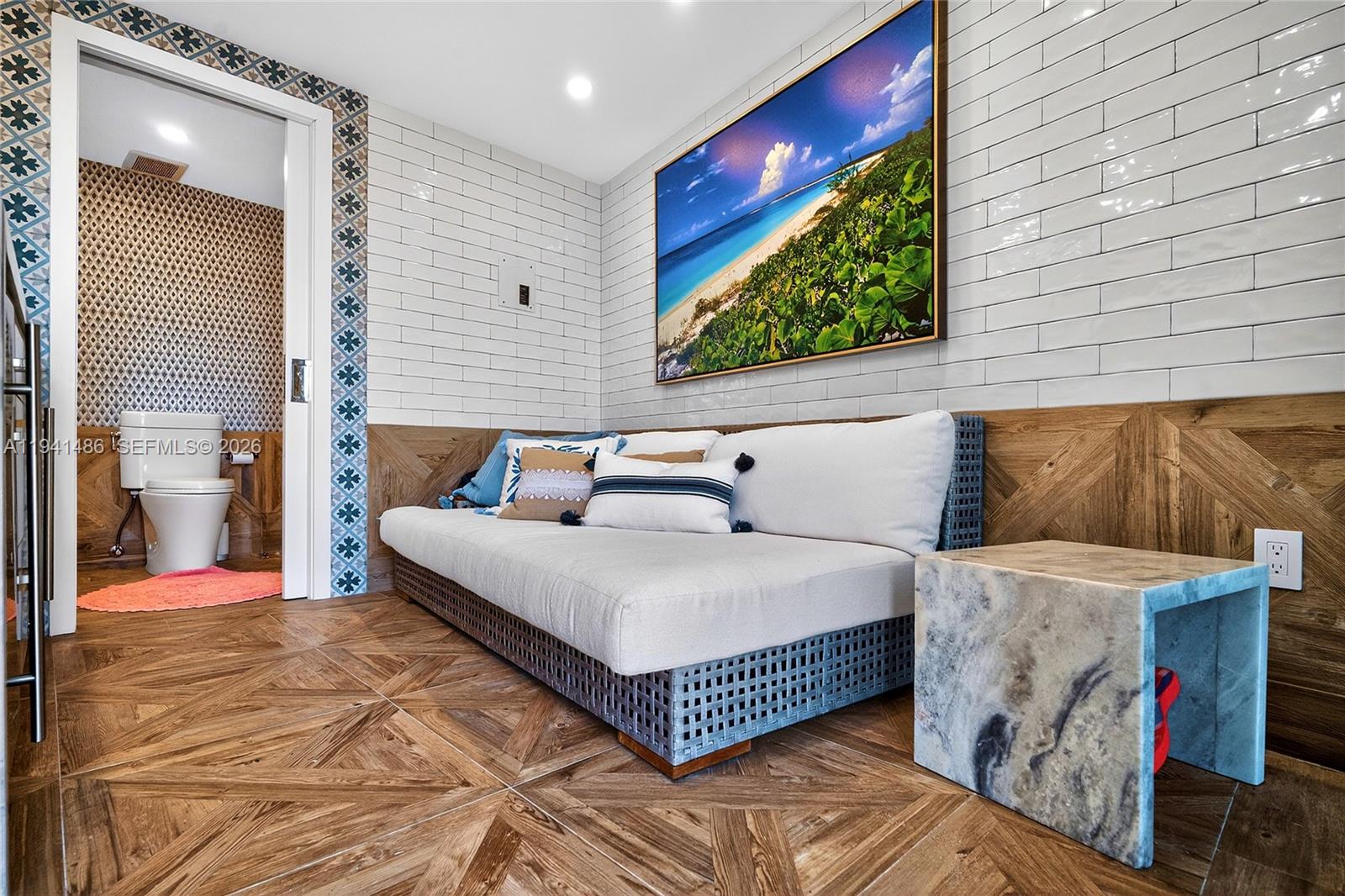 BAL HARBOUR 101 CONDO - Residential