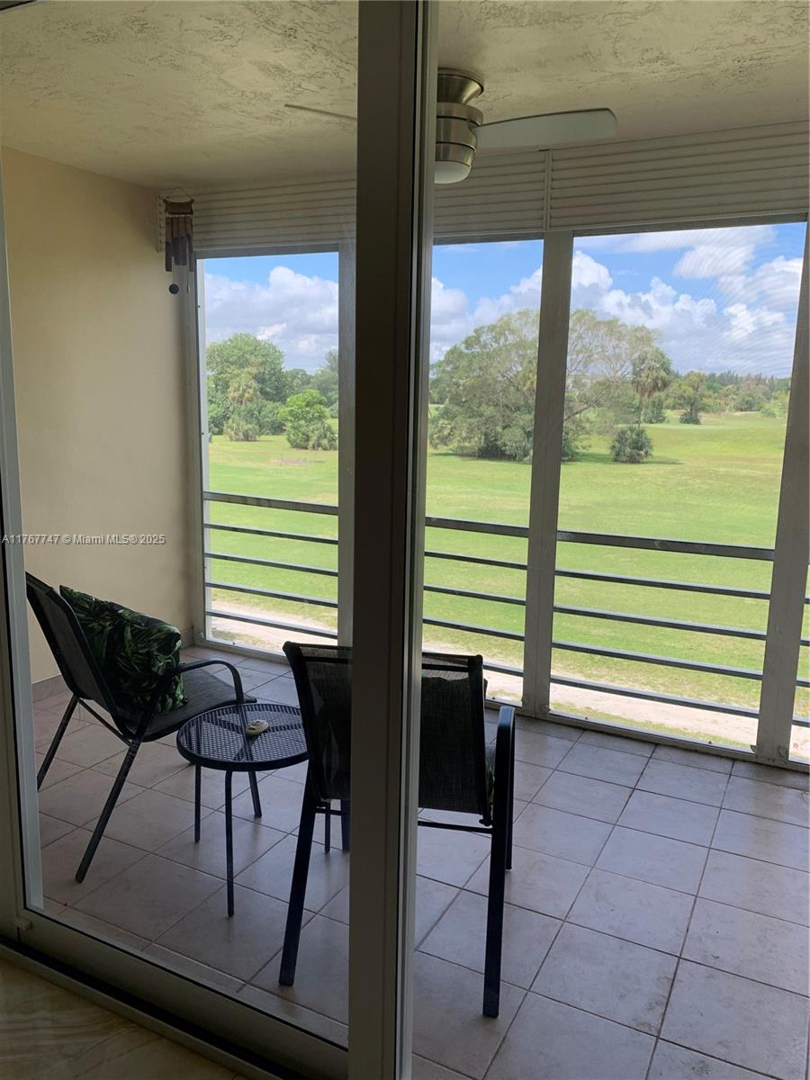 NO 20 PALM-AIRE COUNTRY C - Residential