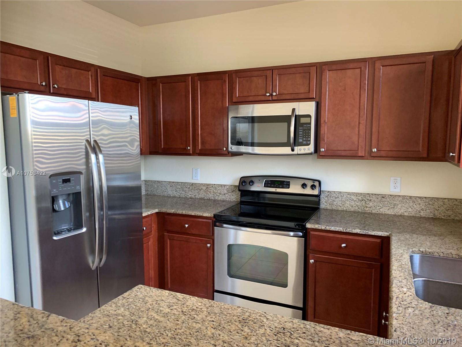 ISLANDS AT DORAL NORTHWES - Residential