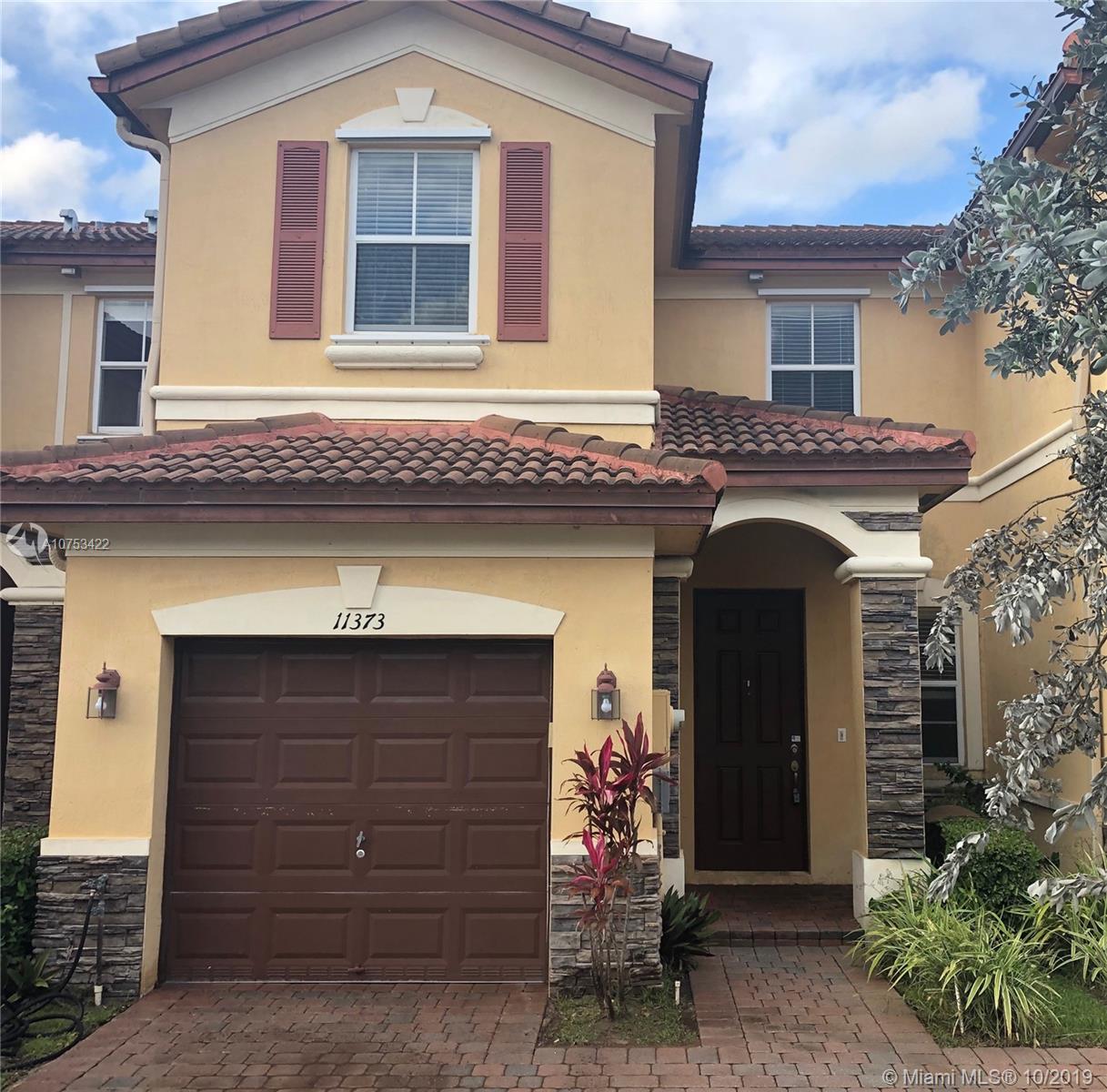 ISLANDS AT DORAL NORTHWES - Residential