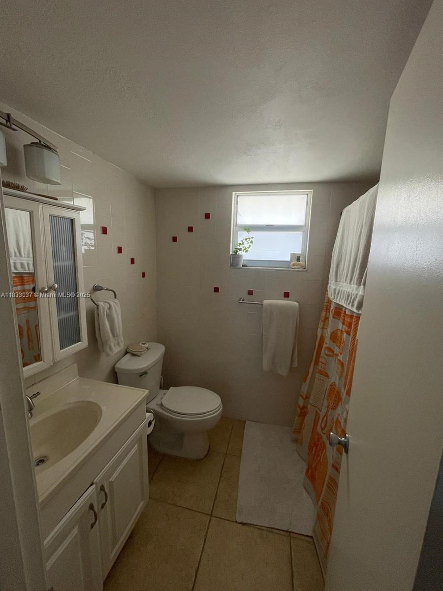 RIVIERA TOWERS CONDO - Residential