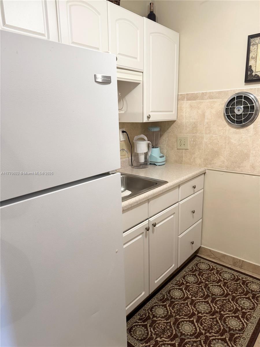 BERKELEY DIPLOMAT CO-OP - Residential