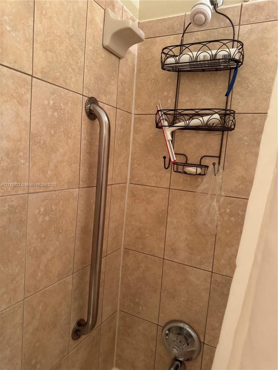 BERKELEY DIPLOMAT CO-OP - Residential