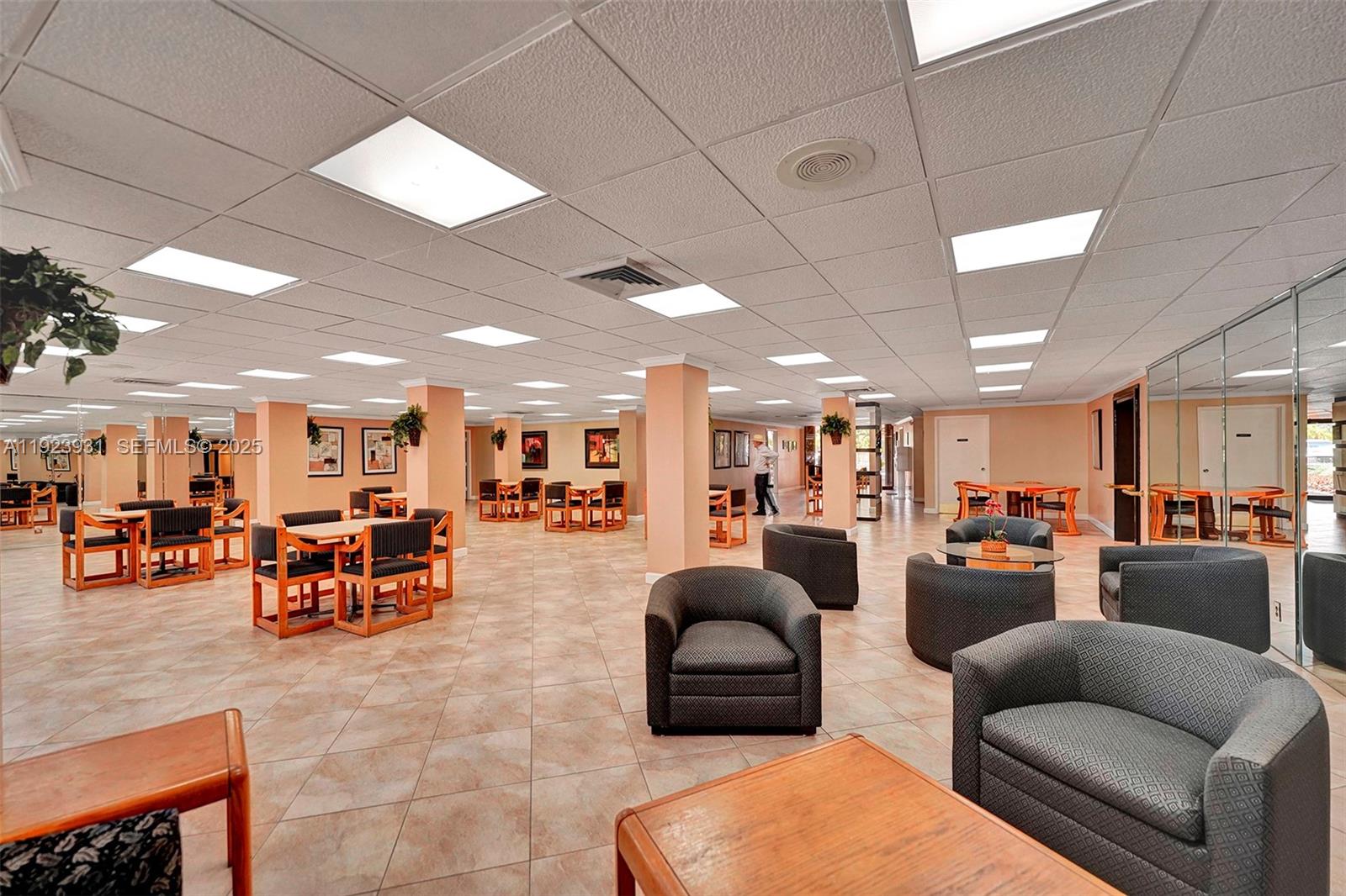 EMERALD HILLS C C APTS CO - Residential