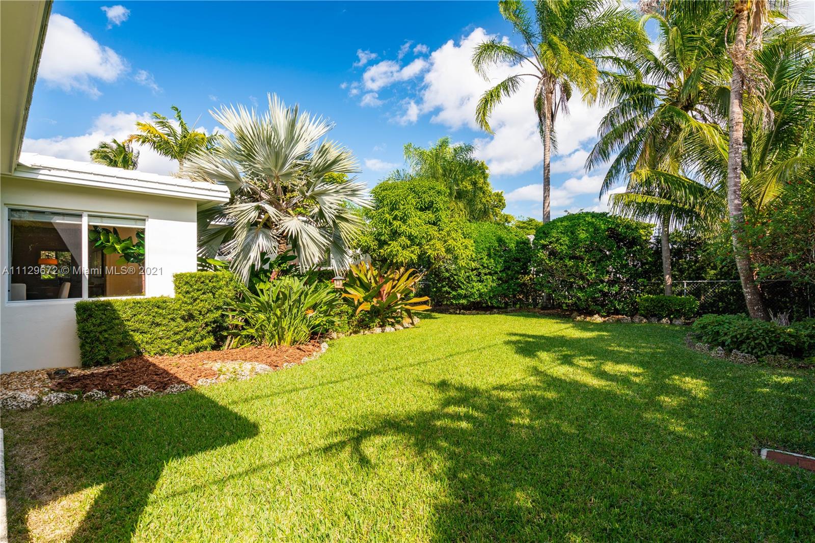 CORAL GABLES RIVIERA SEC - Residential