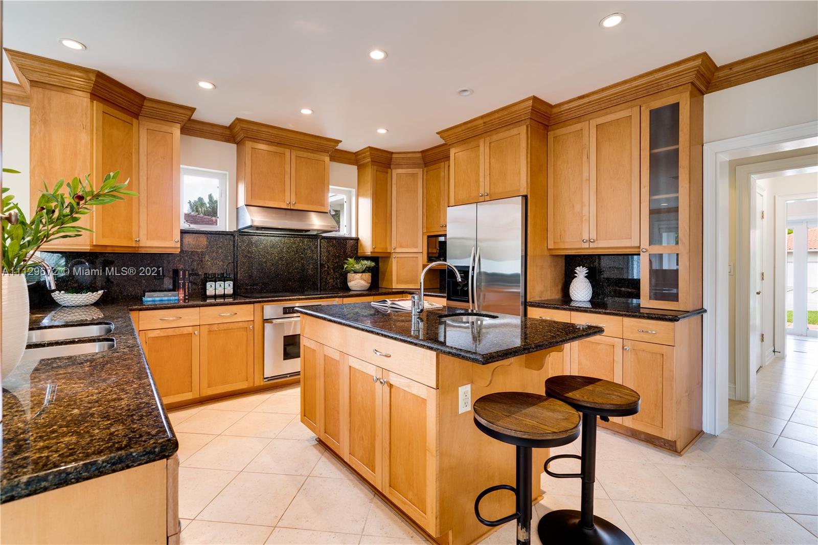 CORAL GABLES RIVIERA SEC - Residential